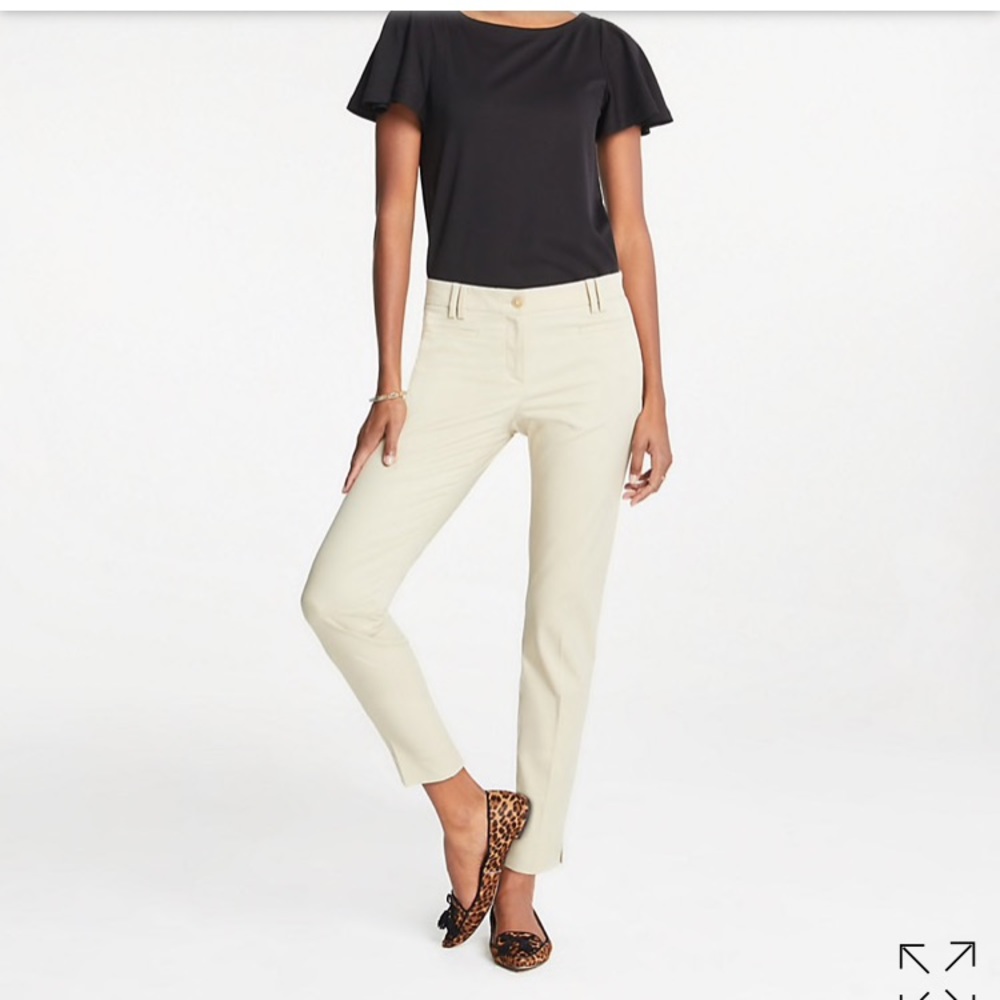 Ann Taylor cotton crop pant in khaki